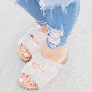 Furry comfiest big buckle flats